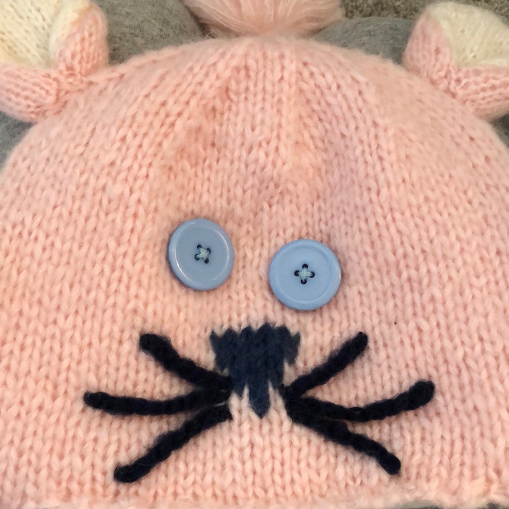 Cat hat - Picture 13 of 14